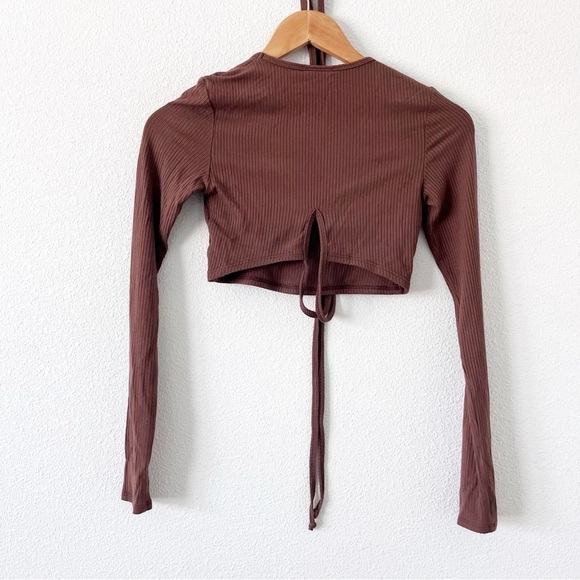 Stillwater Rib Cross Chocolate Brown Long Sleeve Crop Top - Picture 7 of 8